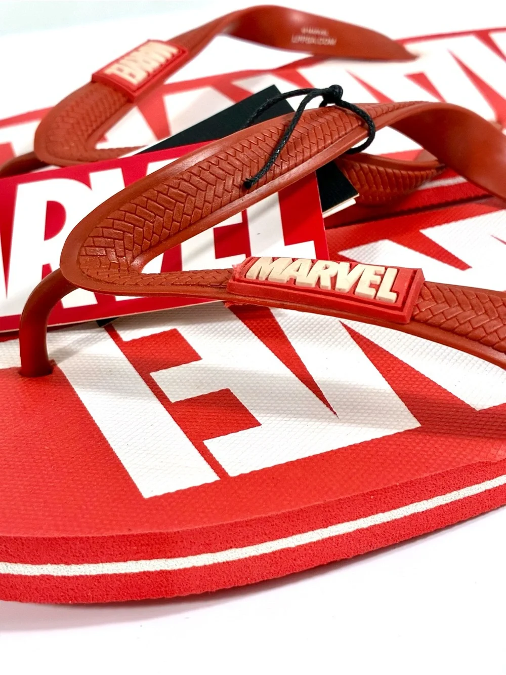 Marvel Comics Men Classic Logo Flip Flops Beach Slides Red White Summer Beach